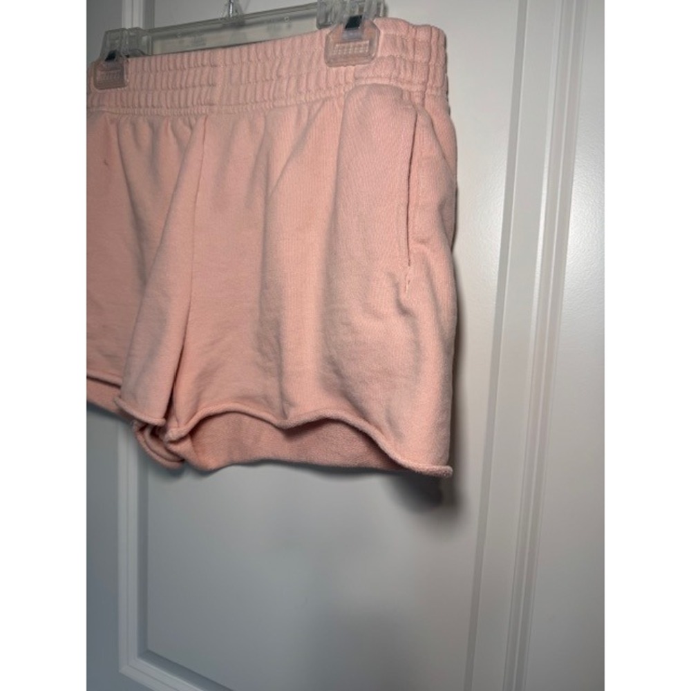 OFFLINE by Aerie Peach Pink Raw Hem Fleece Sweat Shorts Womens‎ Medium - Picture 2 of 4